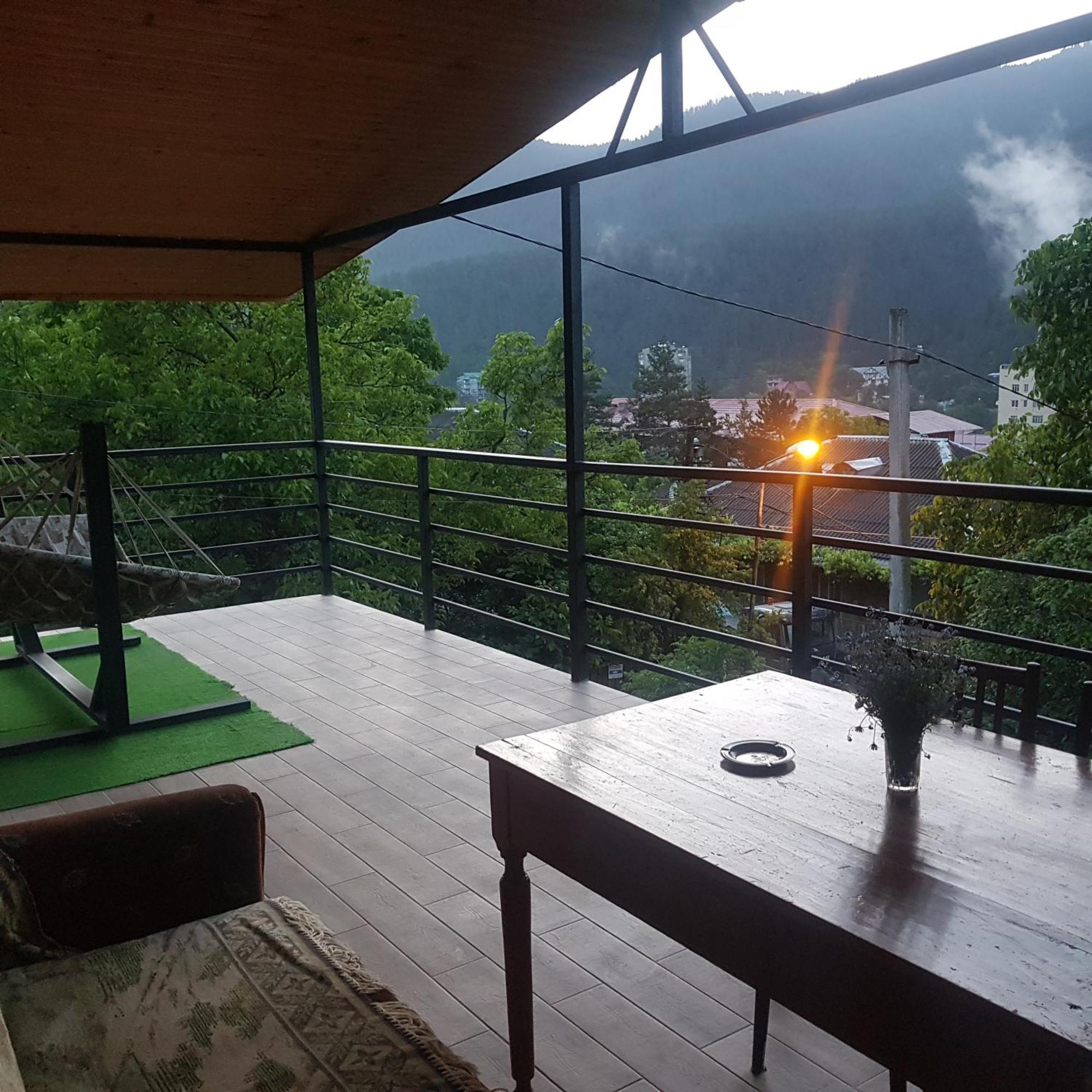 Guest House Sando Borjomi Eksteriør billede
